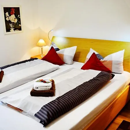 Ferienresidenz Chiemseestrand - Chiemseesonne Apartment Chieming
